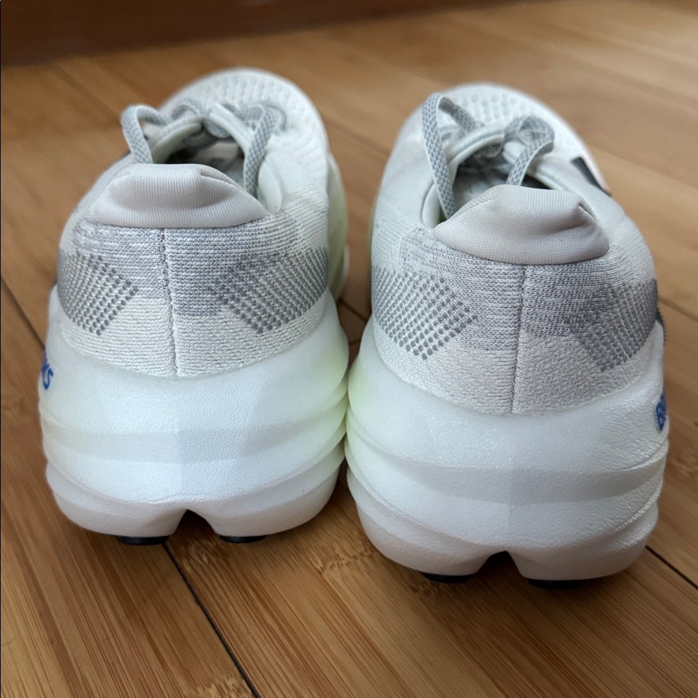 Brooks White and Black Athletic Shoes - Picture 6 of 9